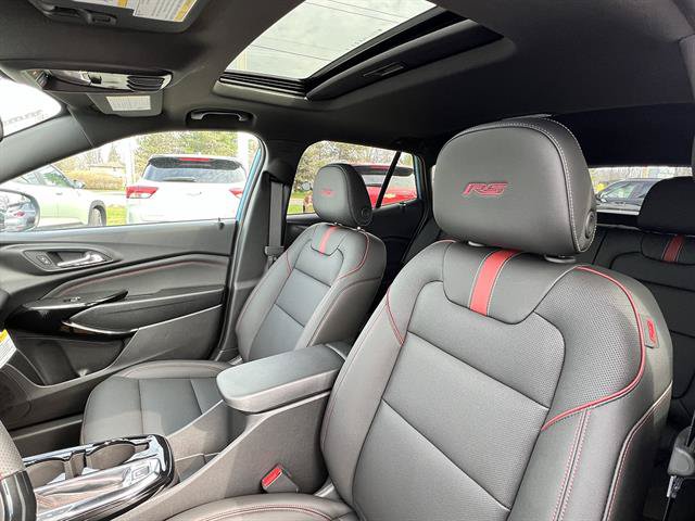 New 2026 Chevrolet Trax RS w/ Sunroof Package FWD image 12