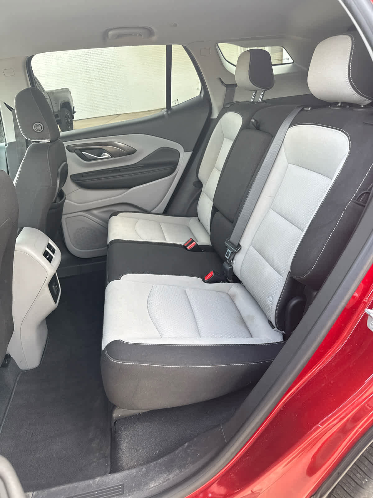 Used 2022 GMC Terrain SLE w/ Driver Convenience Package image 27