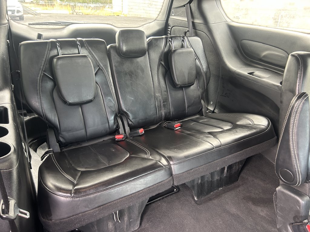 Used 2025 Chrysler Pacifica Select FWD image 35