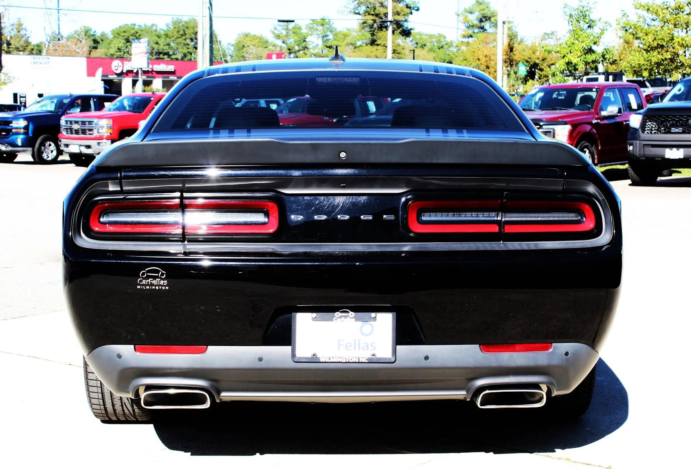 Used 2016 Dodge Challenger R/T Plus image 4