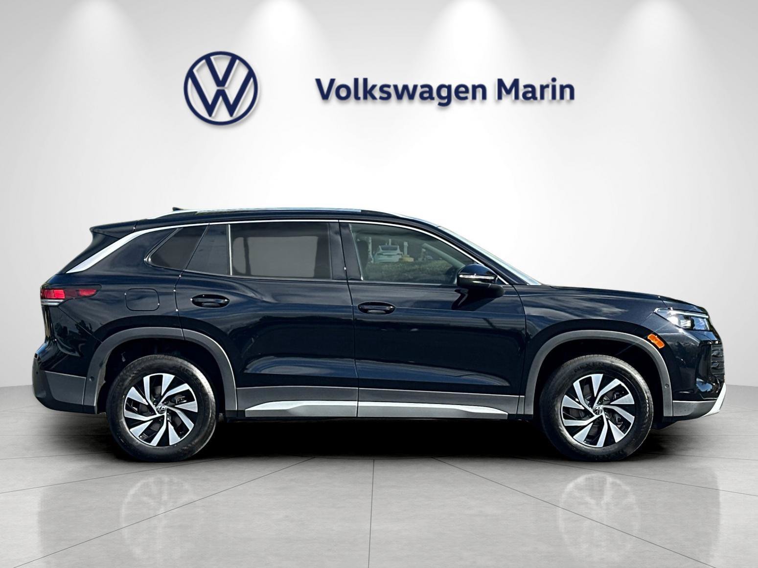 New 2026 Volkswagen Tiguan S AWD/4WD image 6