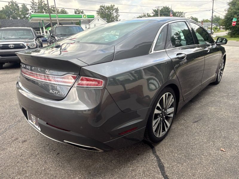 Used 2019 Lincoln MKZ Reserve AWD/4WD image 5