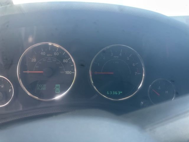 Used 2016 Jeep Wrangler Rubicon w/ Power Convenience Group image 10