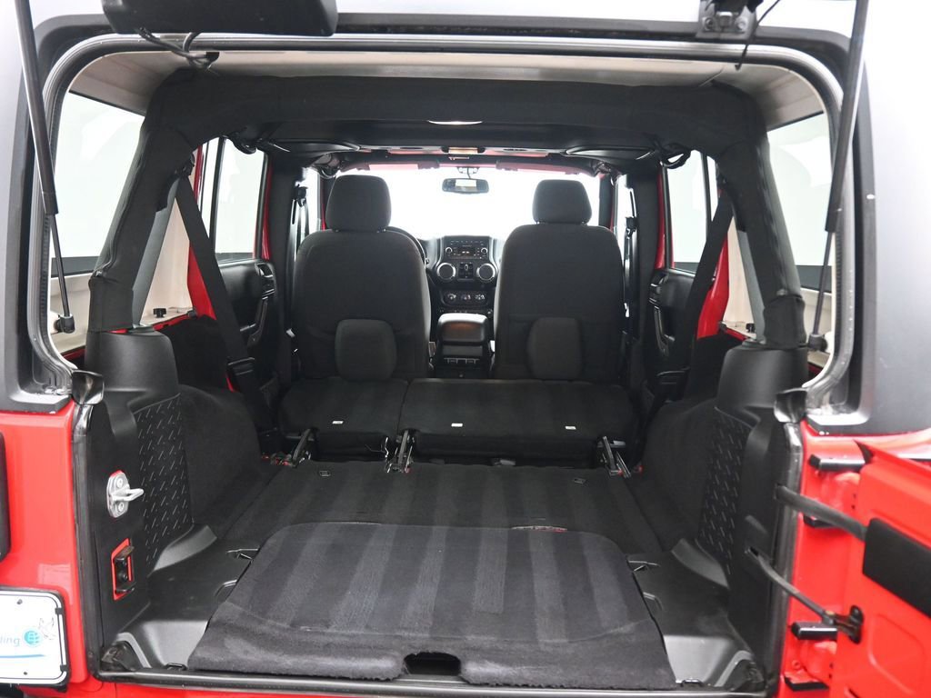 Used 2017 Jeep Wrangler Unlimited Willys image 35