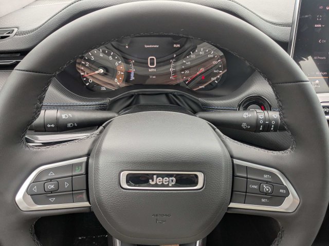 New 2026 Jeep Compass Latitude AWD/4WD image 29