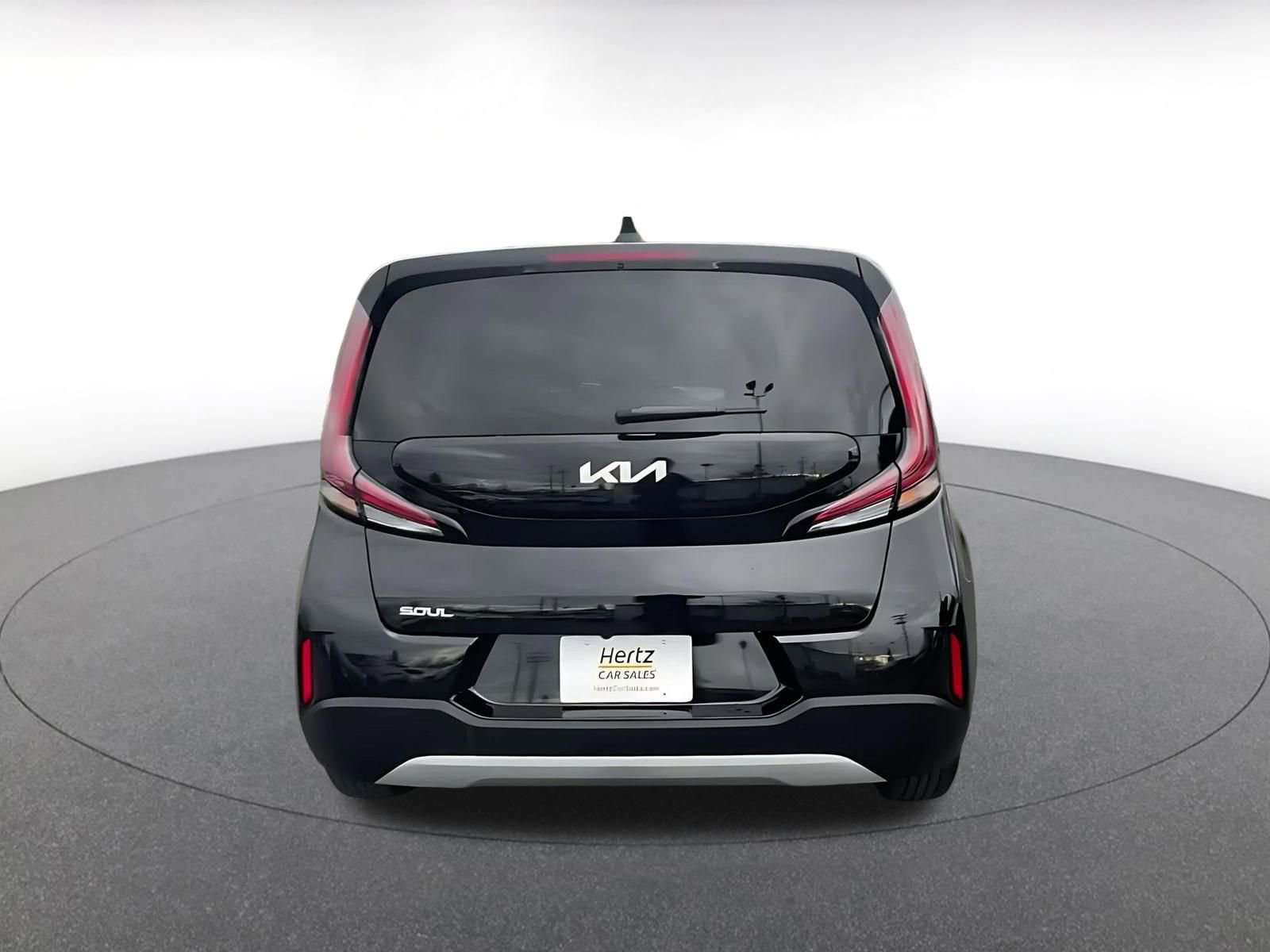 Used 2025 Kia Soul LX w/ LX Technology Package FWD image 12