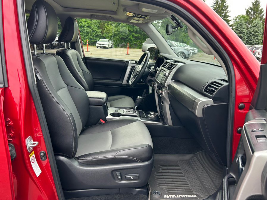 Used 2017 Toyota 4Runner SR5 Premium AWD/4WD image 23