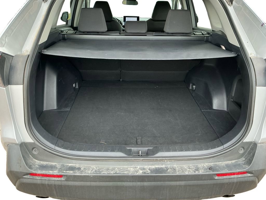 Used 2024 Toyota RAV4 XLE image 20