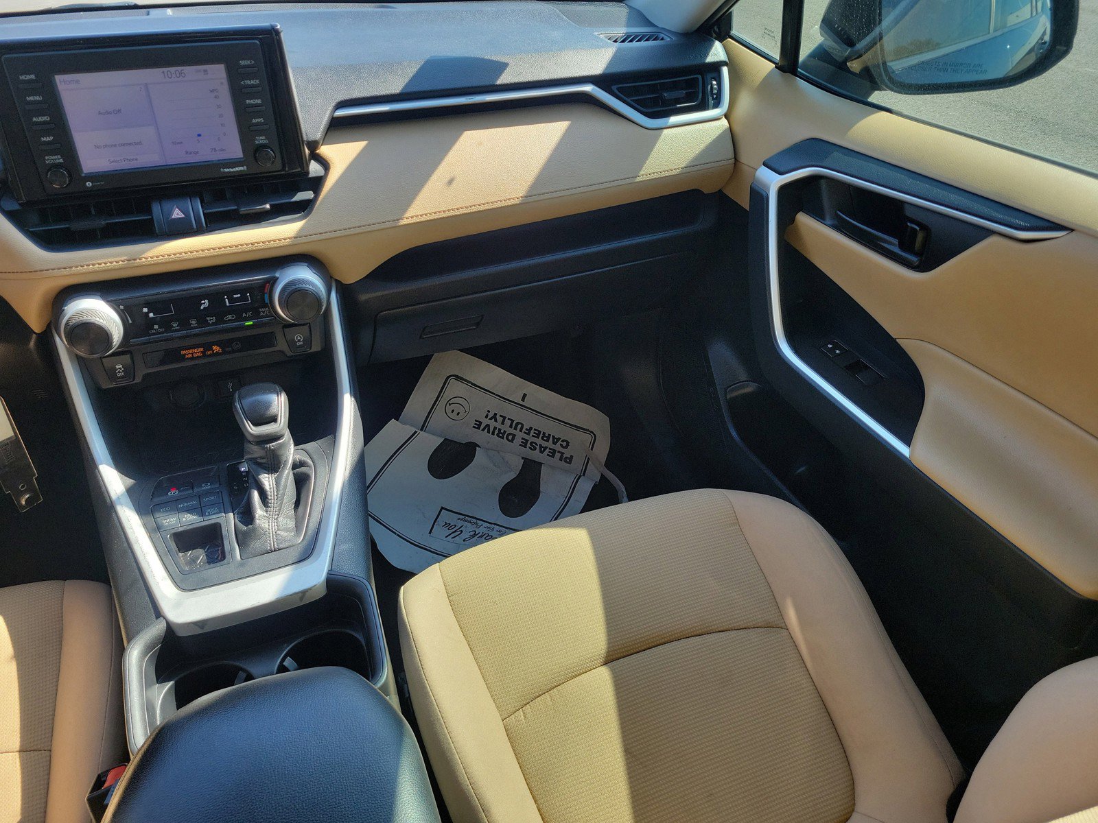 Used 2021 Toyota RAV4 LE AWD/4WD image 14