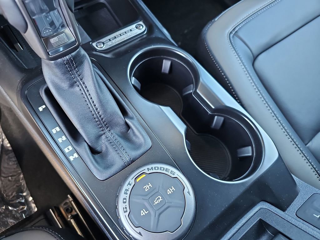 New 2025 Ford Bronco Outer Banks image 24