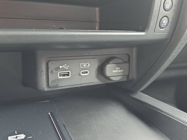 Used 2024 Honda Passport Black Edition image 30