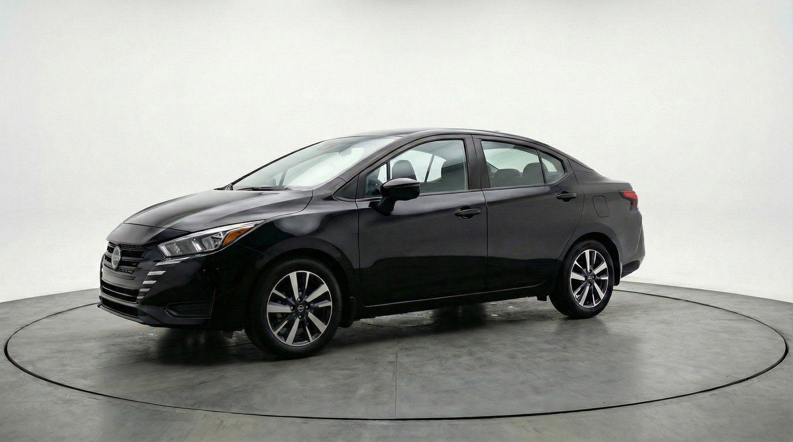 Used 2025 Nissan Versa SV FWD image 3