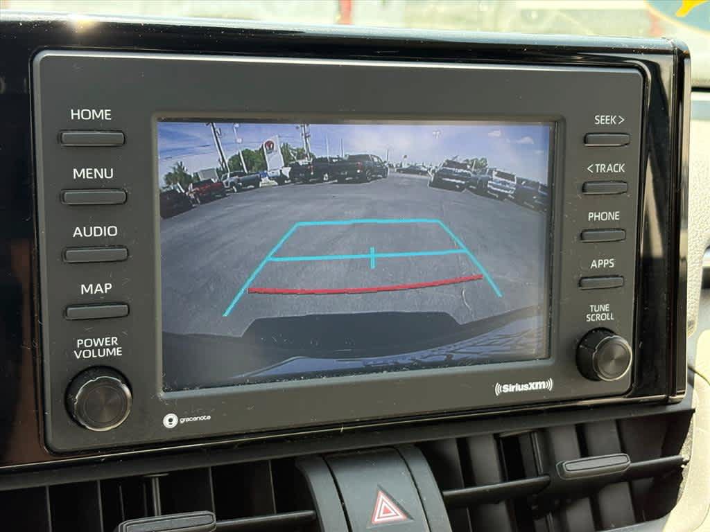 Used 2022 Toyota RAV4 XLE AWD/4WD image 14