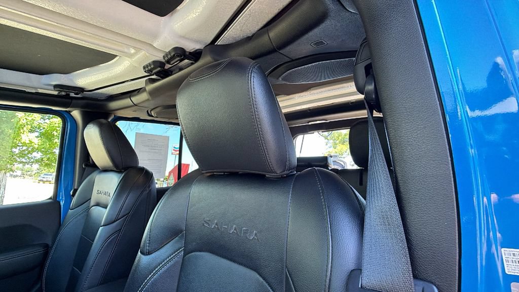 Used 2021 Jeep Wrangler Unlimited Sahara AWD/4WD image 21