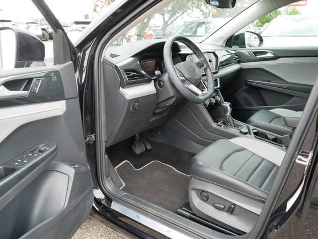 Certified 2023 Volkswagen Taos SEL AWD/4WD image 12