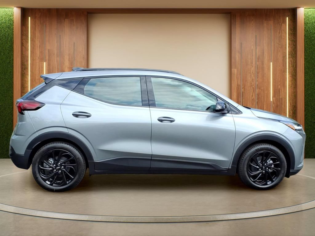 New 2027 Chevrolet Bolt RS w/ Technology Package FWD image 34