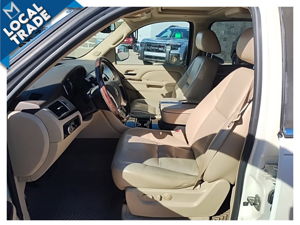 Used 2010 Cadillac Escalade ESV Luxury RWD image 8