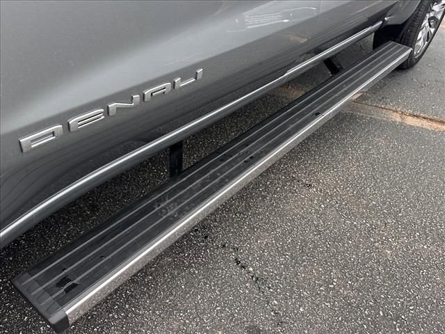 New 2026 GMC Sierra 1500 Denali w/ Denali Reserve Package image 16