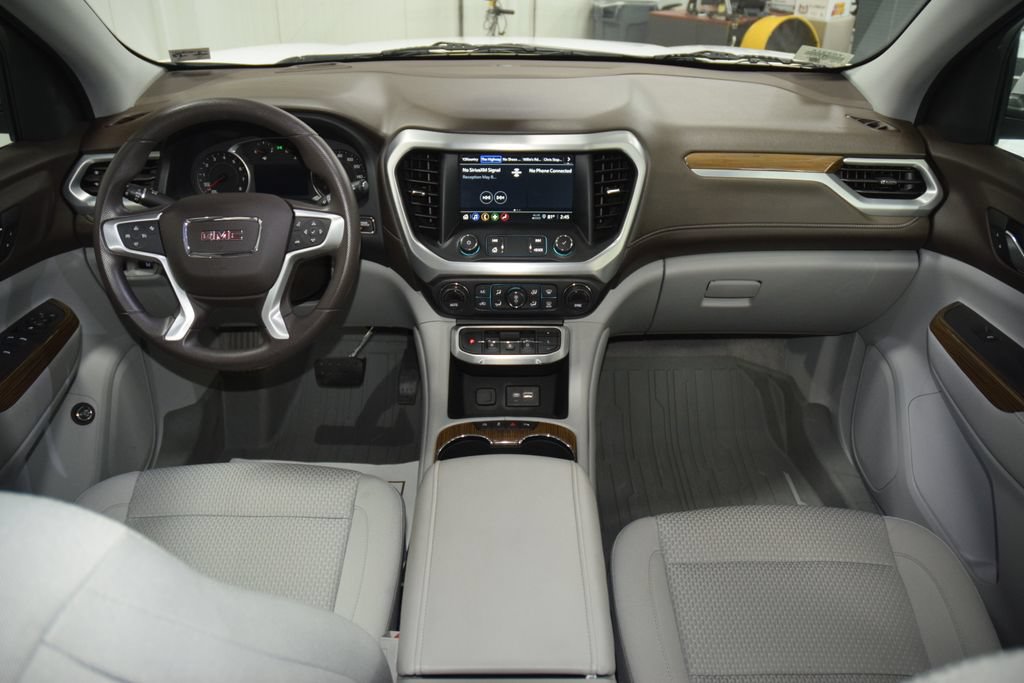Used 2021 GMC Acadia SLE w/ Driver Convenience Package FWD image 29