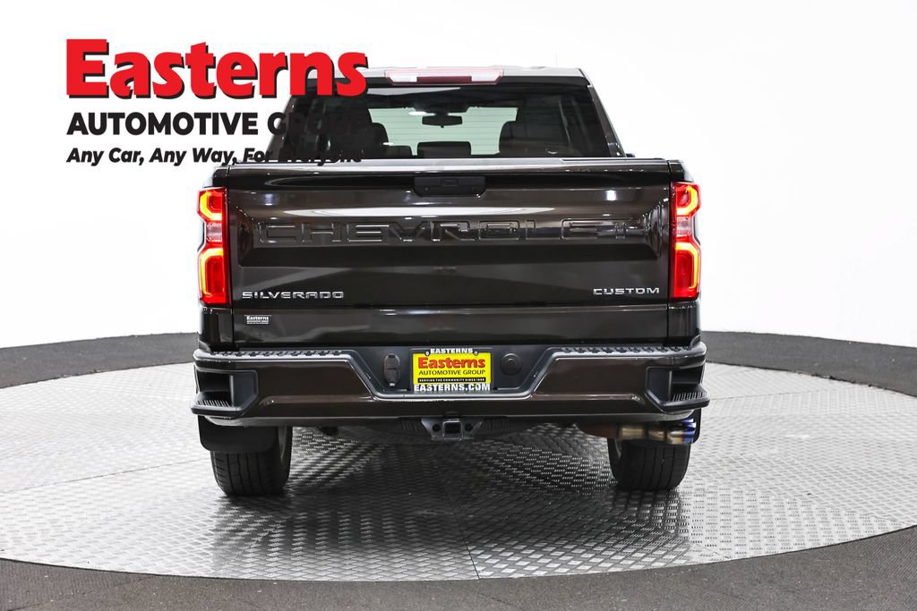 Used 2020 Chevrolet Silverado 1500 Custom w/ Custom Value Package AWD/4WD image 6