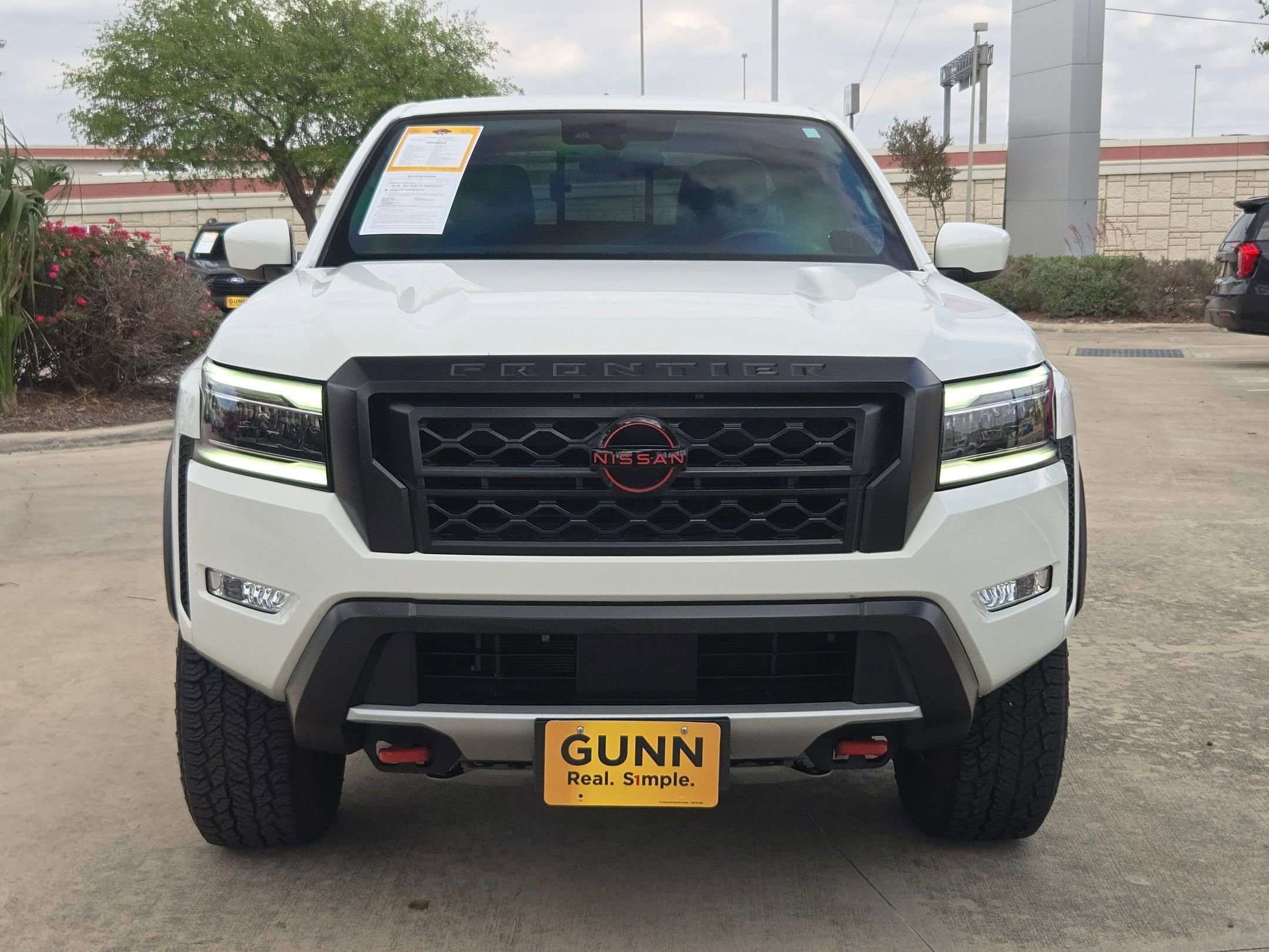 Used 2023 Nissan Frontier PRO-4X w/ Technology Package AWD/4WD image 8