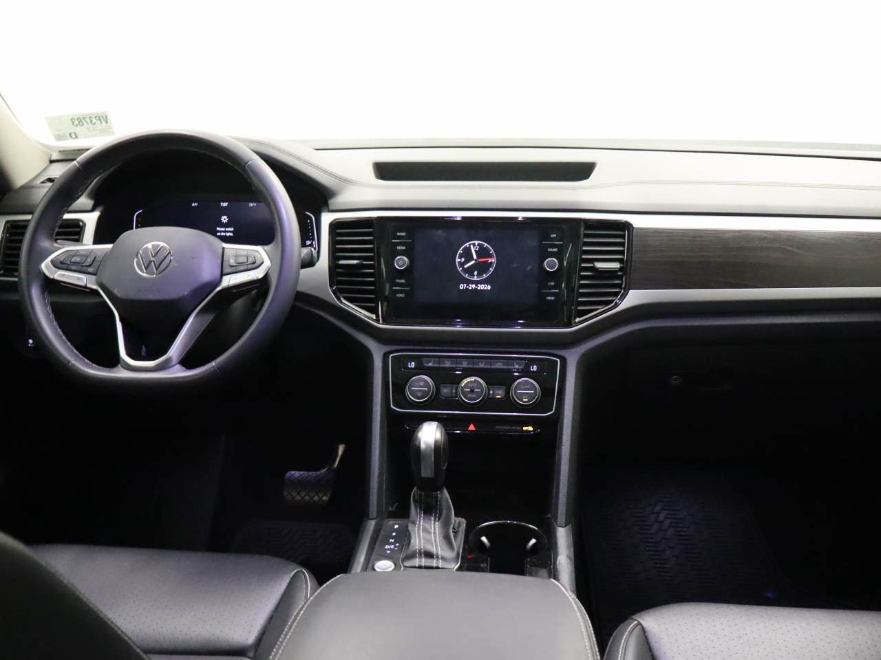 Used 2023 Volkswagen Atlas SE w/ Panoramic Sunroof Package FWD image 12