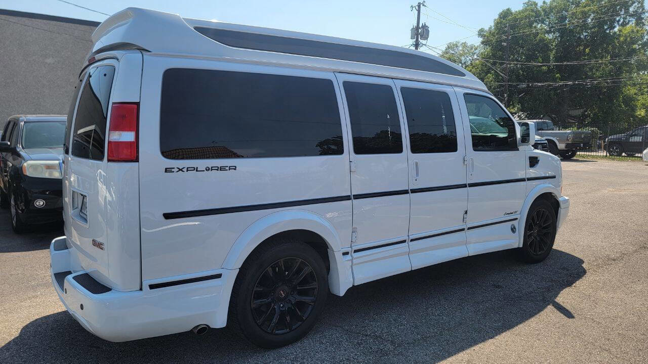 Used 2021 GMC Savana 2500 2500 3dr Cargo Van w/ Enhanced Convenience Package image 4