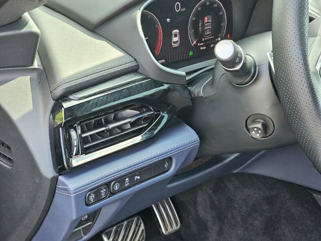 Used 2025 Acura MDX Type S AWD/4WD image 18