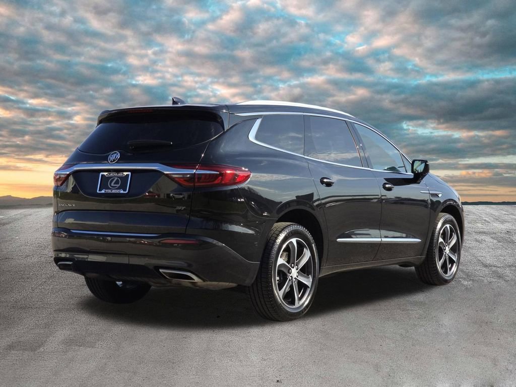 Used 2020 Buick Enclave Essence w/ Sport Touring Edition image 9