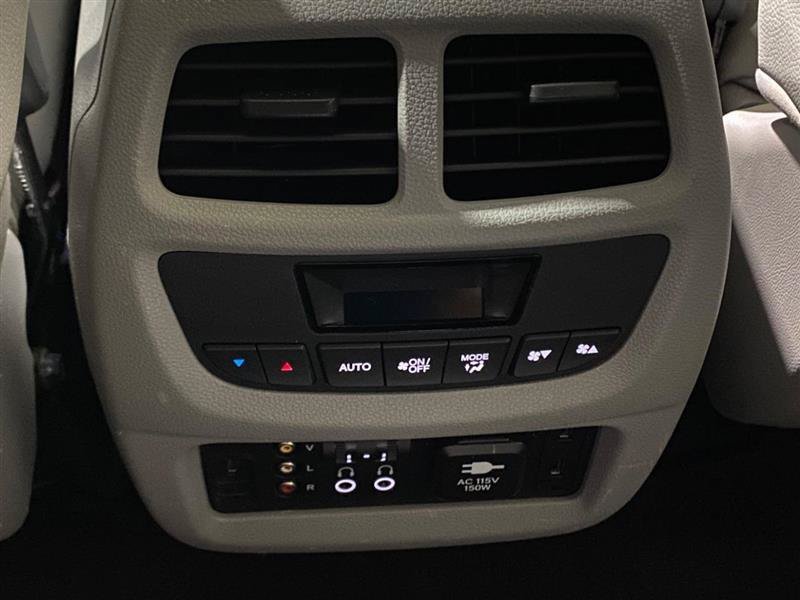 Used 2016 Honda Pilot Touring image 14