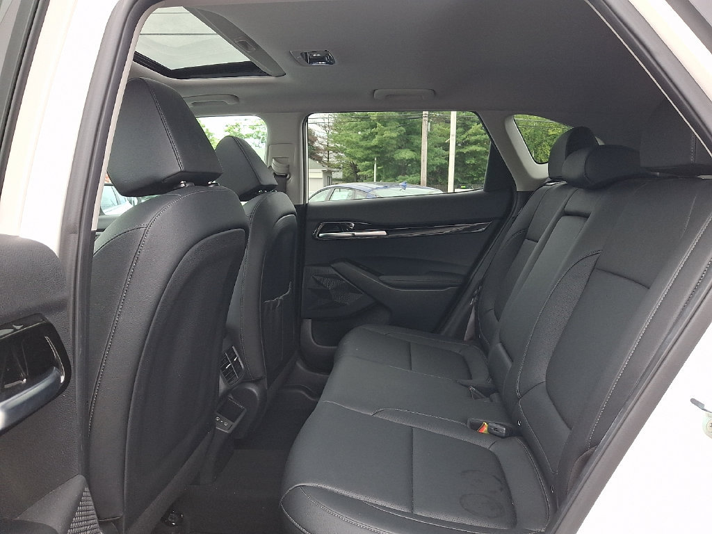 Used 2024 Kia Seltos EX AWD/4WD image 15