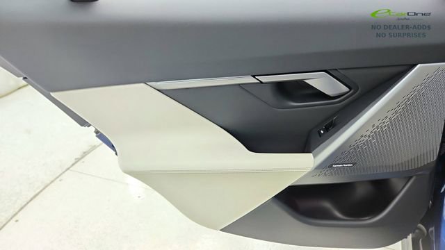 Used 2025 BMW i5 xDrive40 w/ Premium Package image 31