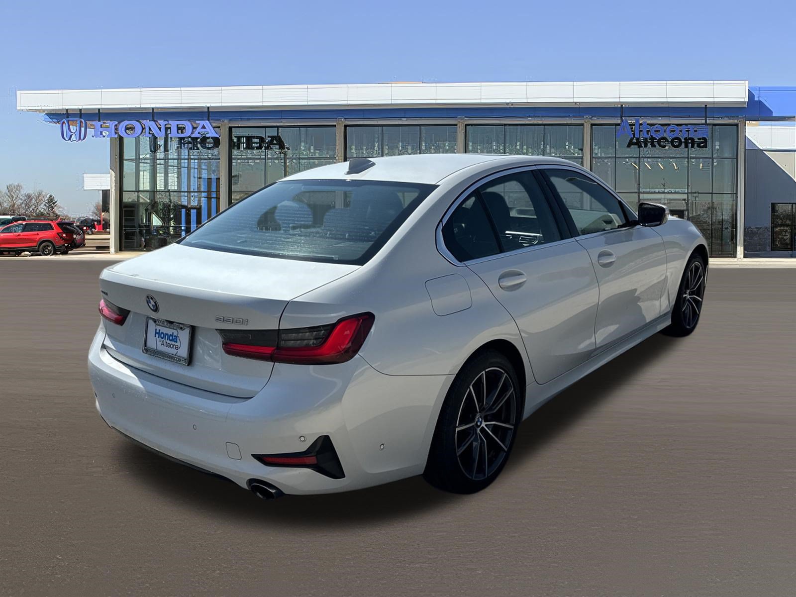 Used 2021 BMW 330i xDrive Sedan w/ Premium Package AWD/4WD image 4
