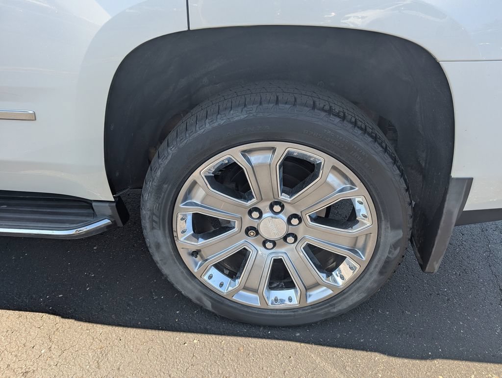 Used 2017 GMC Yukon Denali AWD/4WD image 25