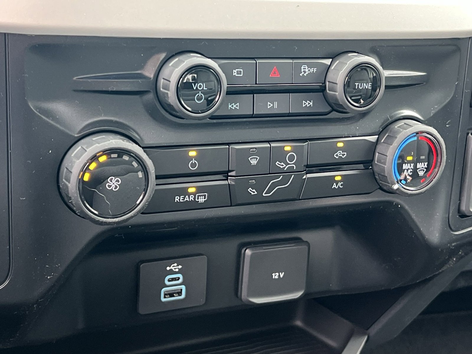 New 2026 Ford F250 XL w/ STX Appearance Package AWD/4WD image 19