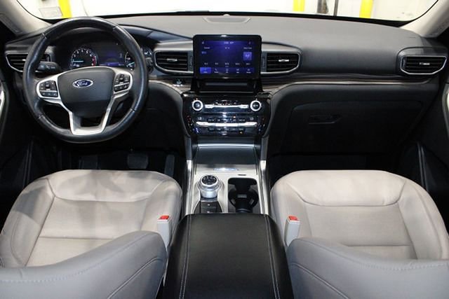 Used 2021 Ford Explorer Limited image 28