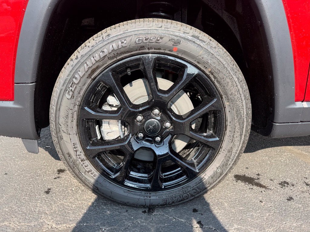 New 2026 Jeep Compass Latitude AWD/4WD image 9