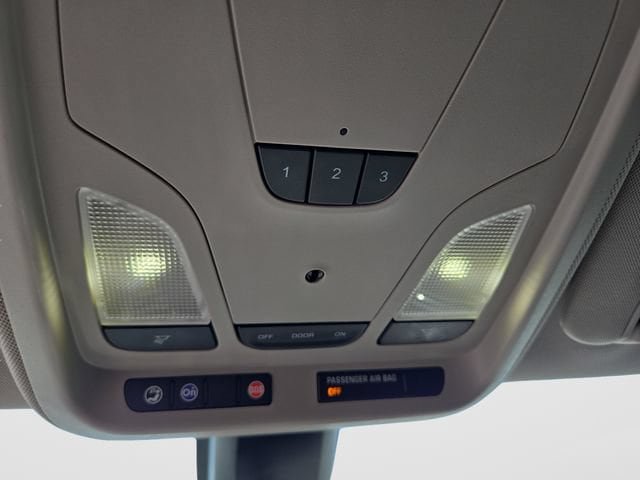 Used 2020 Chevrolet Impala Premier FWD image 23