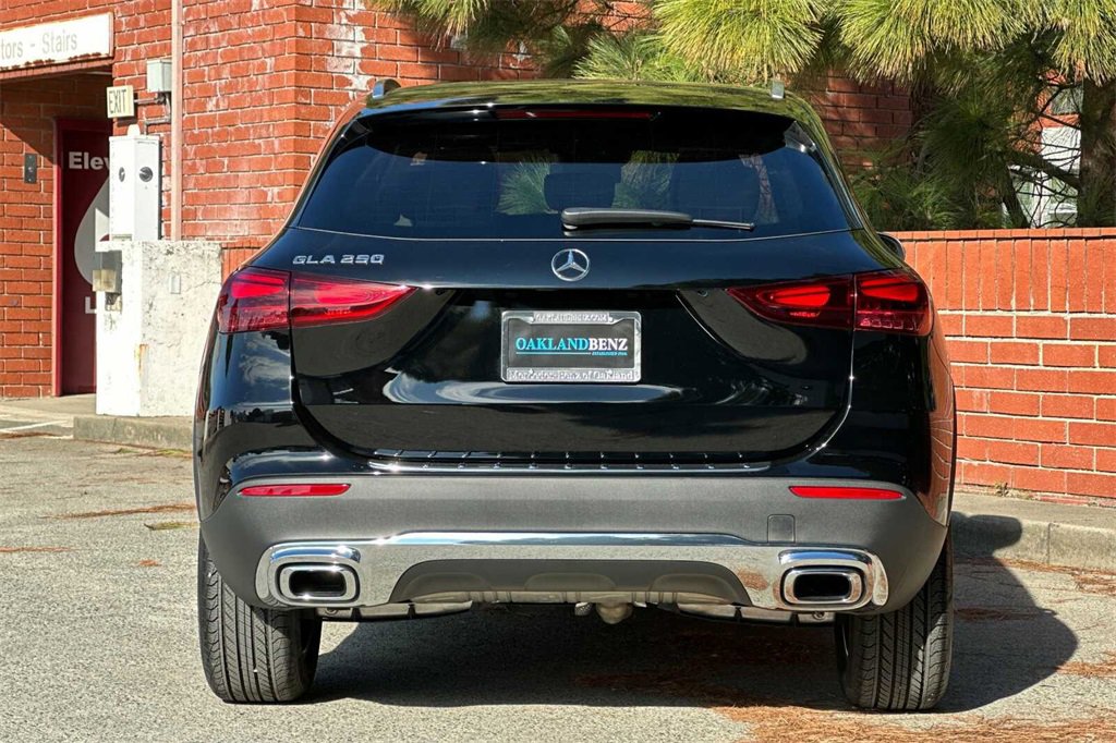 Certified 2026 Mercedes-Benz GLA 250 image 5