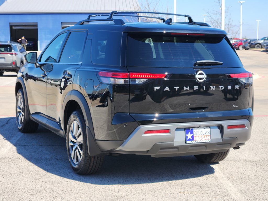 New 2026 Nissan Pathfinder SL FWD image 4