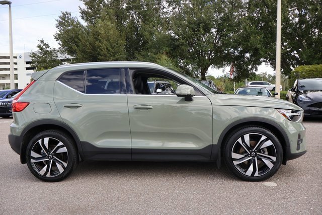 Used 2023 Volvo XC40 B5 Ultimate w/ Protection Package Premier image 8