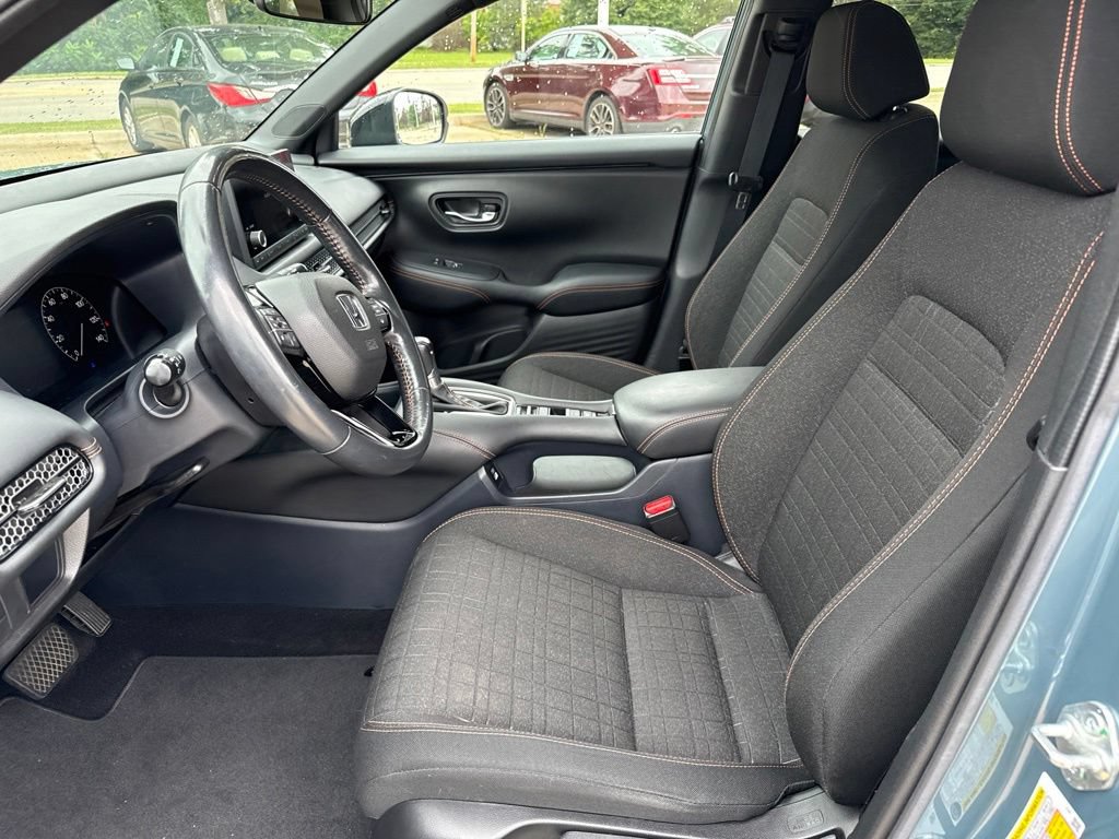 Used 2023 Honda HR-V Sport image 12