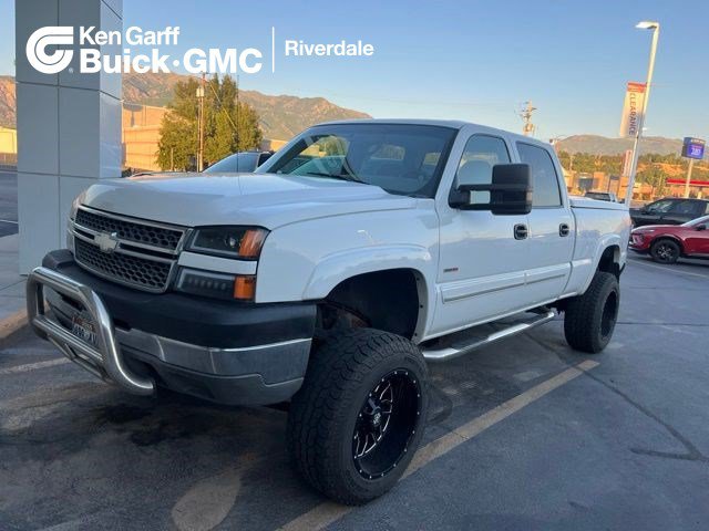 Used 2005 Chevrolet Silverado 2500 LS w/ Heavy-Duty Power Package