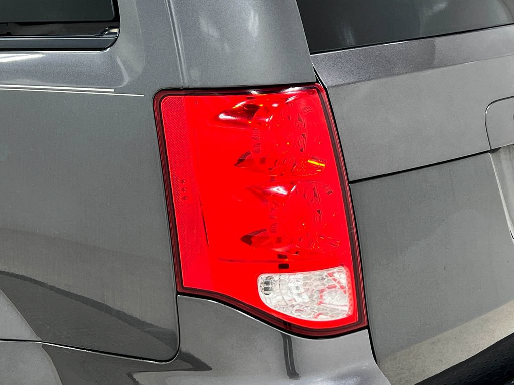 Used 2019 Dodge Grand Caravan GT FWD image 36