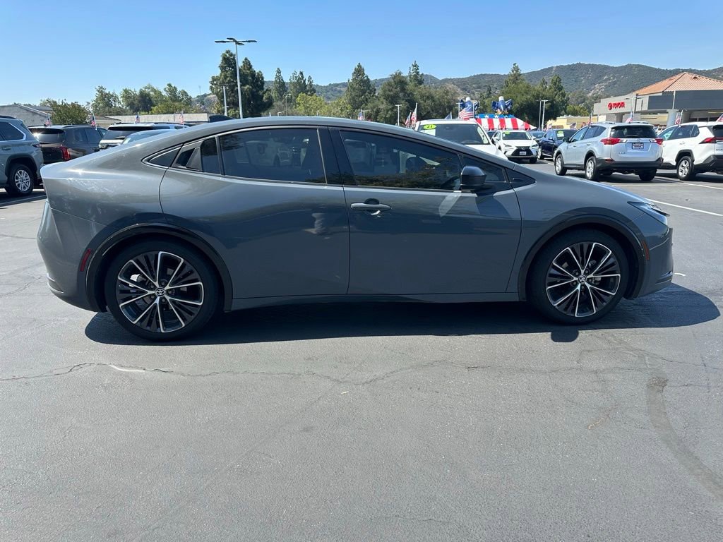 Used 2023 Toyota Prius Limited FWD image 7
