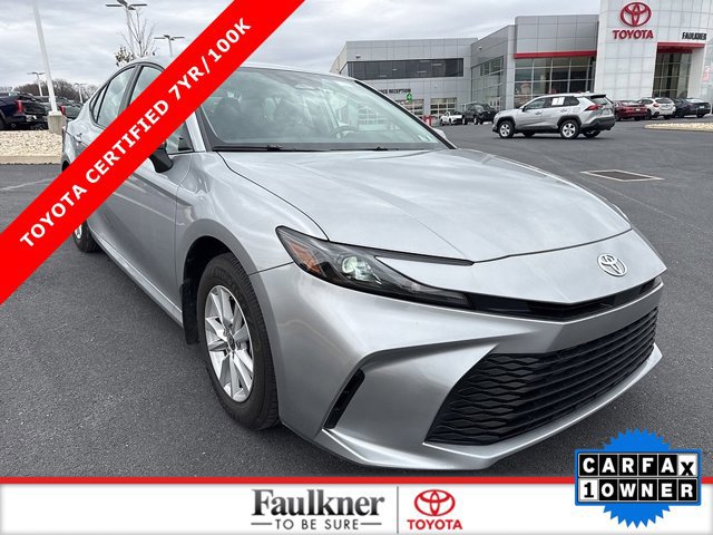 Certified 2025 Toyota Camry LE image 1