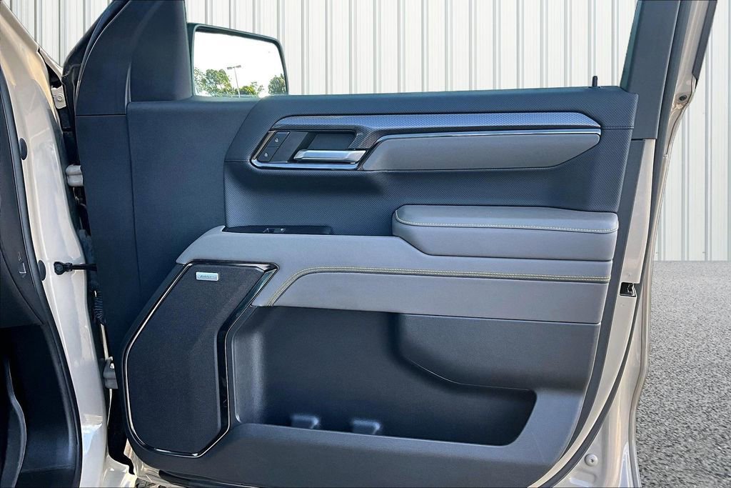 Used 2022 Chevrolet Silverado 1500 ZR2 w/ Technology Package image 18