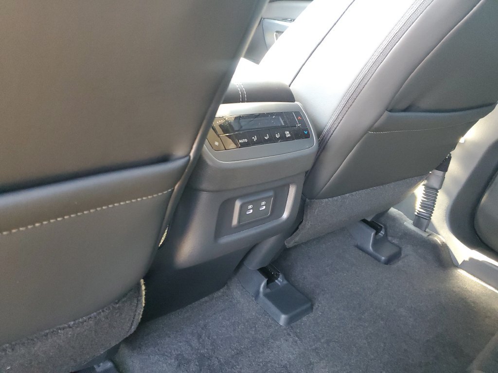 New 2026 Nissan Pathfinder SL FWD image 14