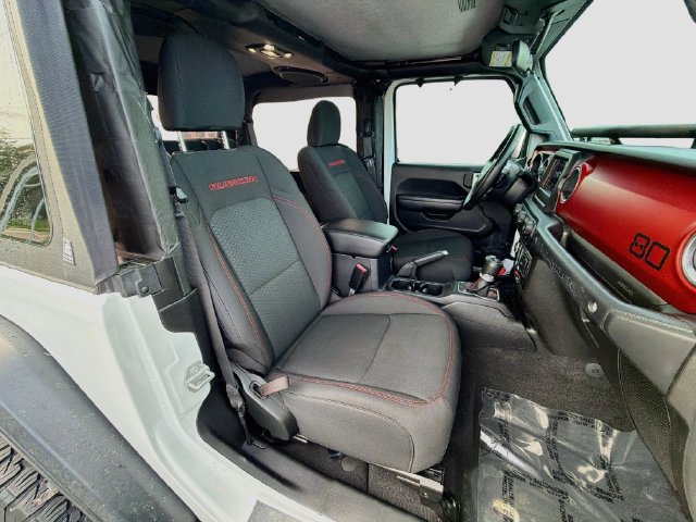 Used 2021 Jeep Wrangler Rubicon w/ Cold Weather Group AWD/4WD image 30