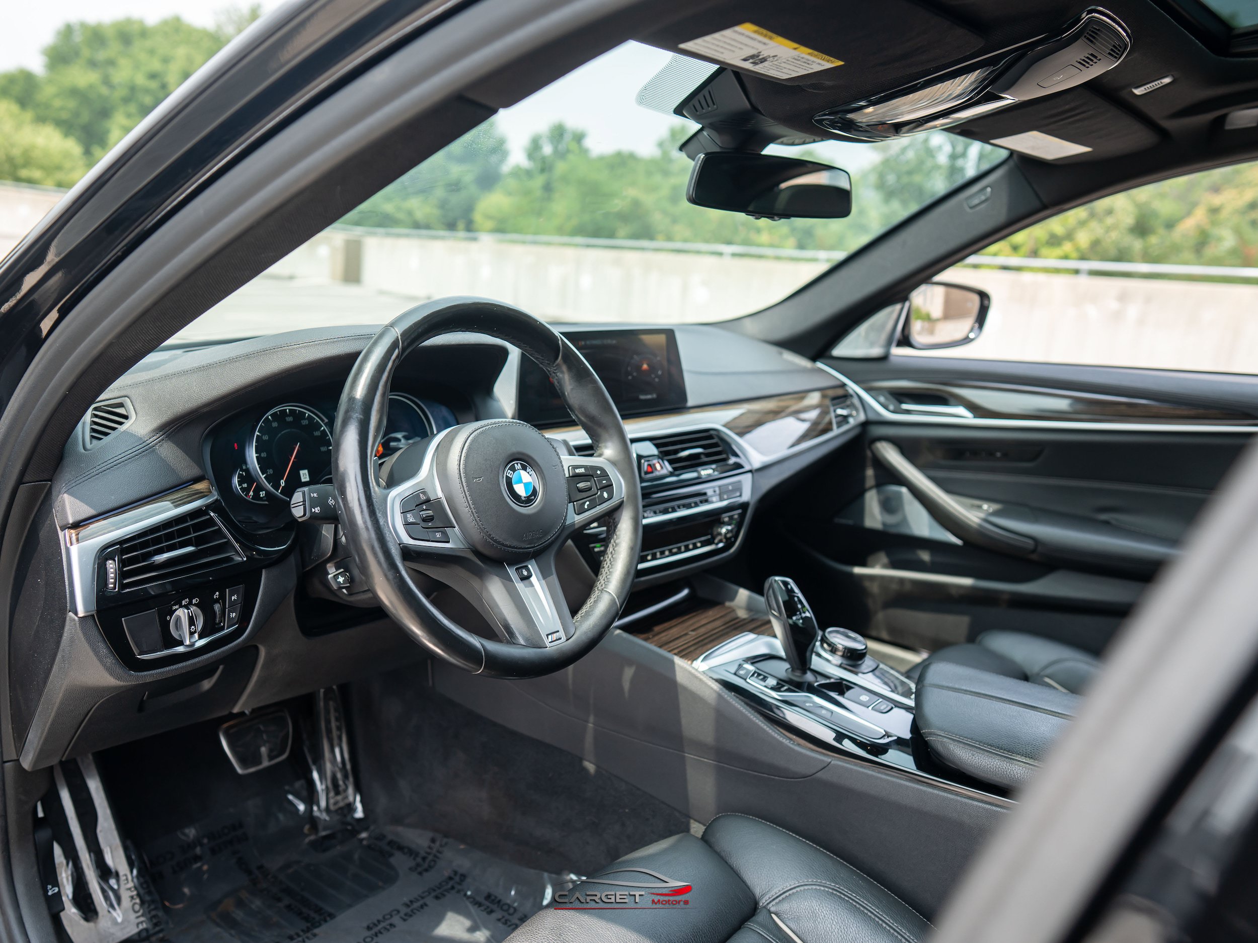 Used 2018 BMW M550i xDrive AWD/4WD image 9